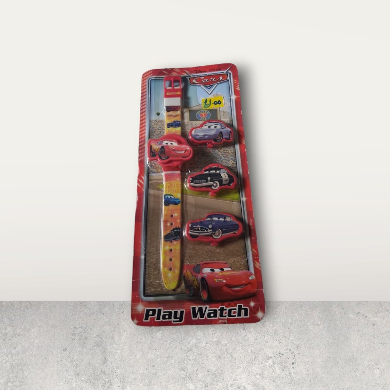 Cars play watch